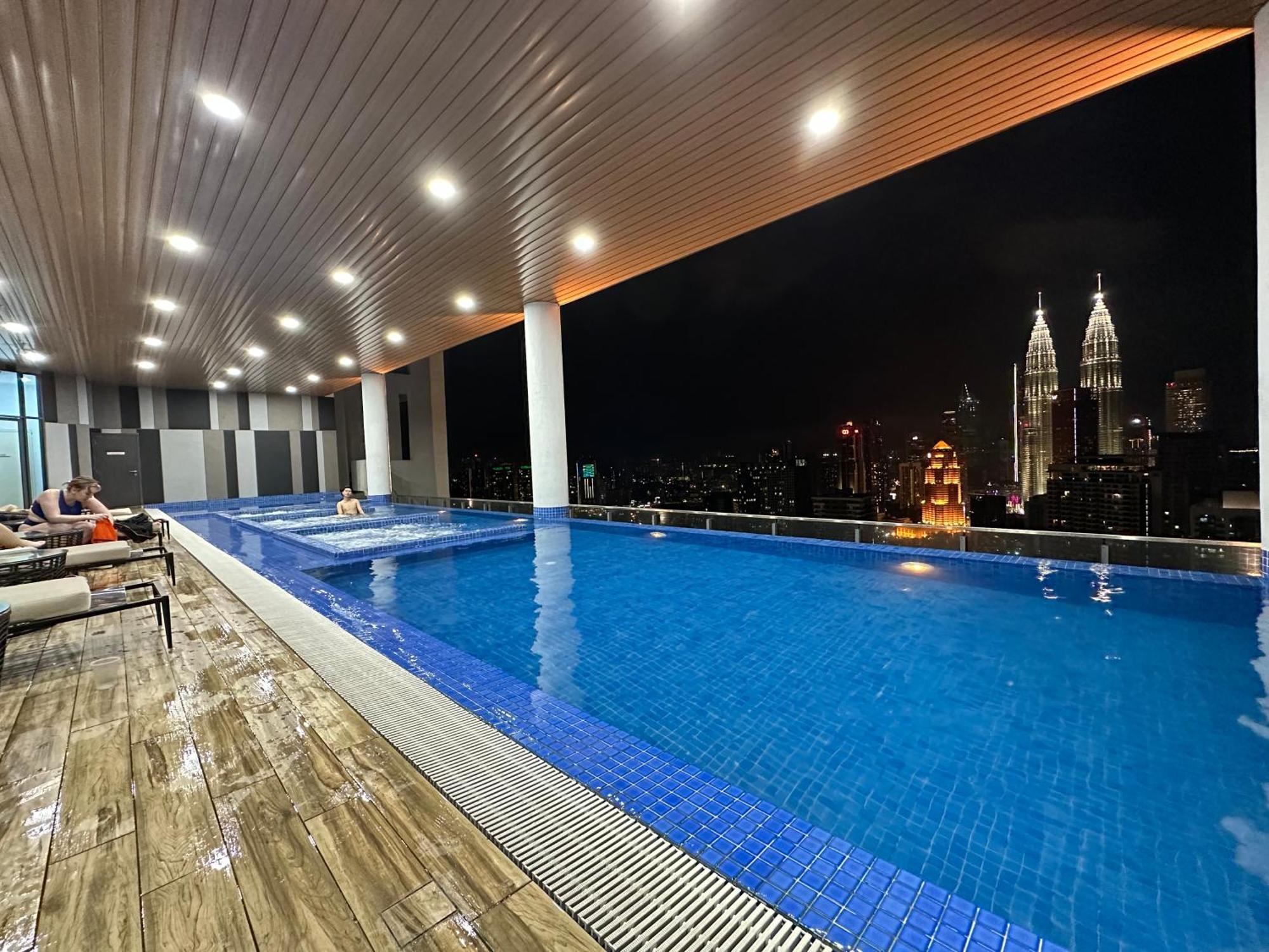 Vortex Suites Klcc Della Куала-Лумпур Экстерьер фото
